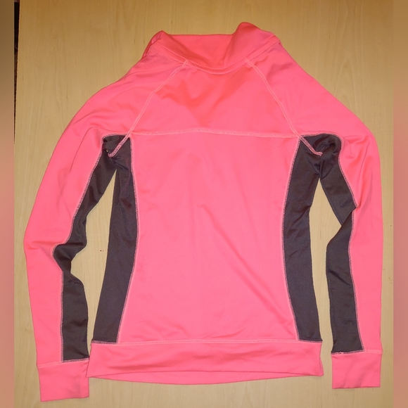 Victoria's Secret Pink pullover jacket Pink with Gray trim 1/2 zipper - Picture 5 of 5